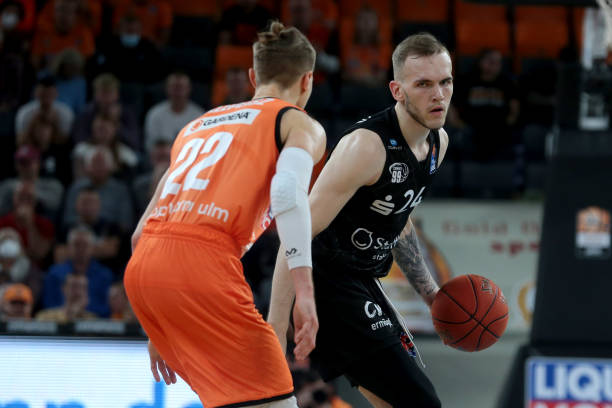 进攻更加有 进攻更加有